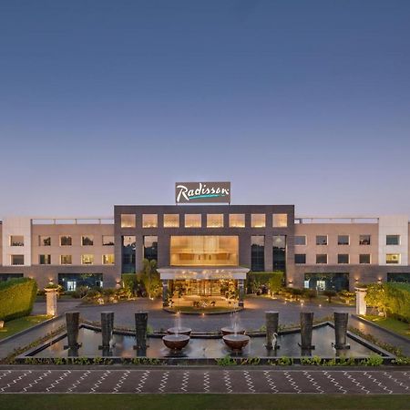 Radisson Hotel Kandla Gāndhīdhām Exterior foto